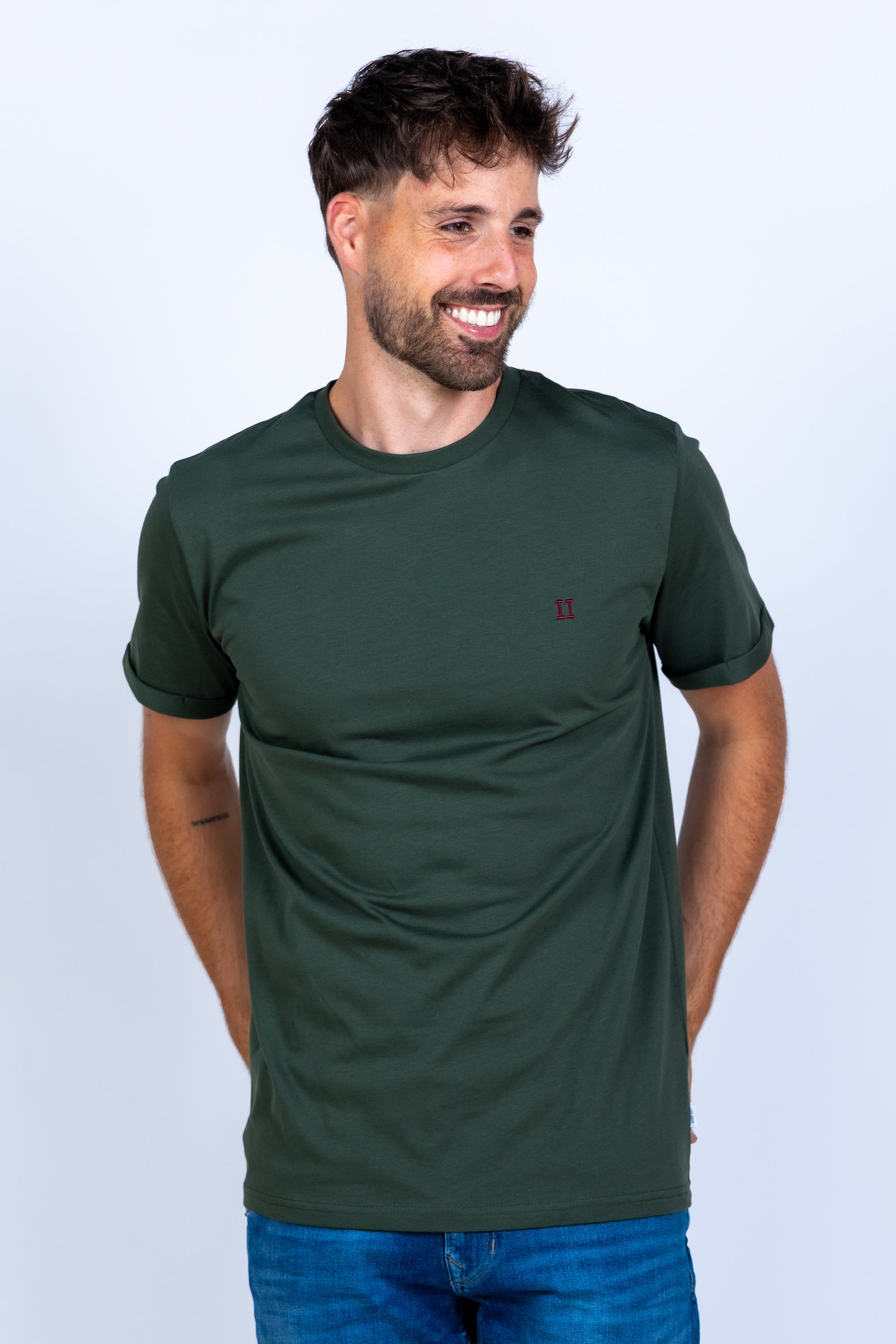 T-shirt met borduursel - Olijfgroen