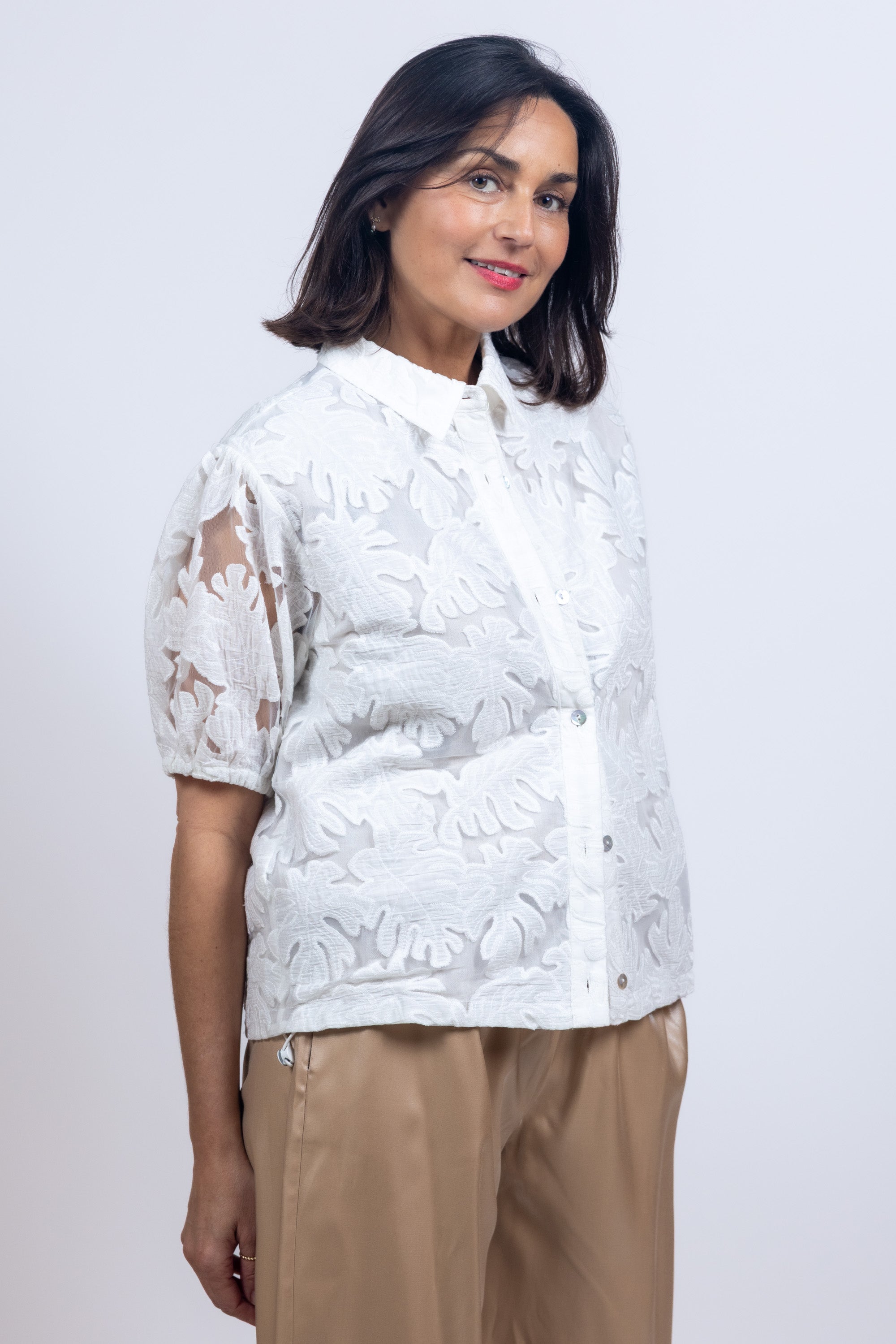 Blouse met borduursel - Ecru