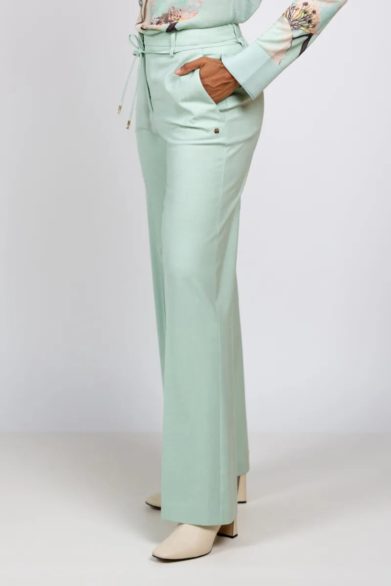 MARCCAIN COLLECTIE MARCCAIN COLLECTIE BC.81.41 W52 Pantalon met koord - Mint