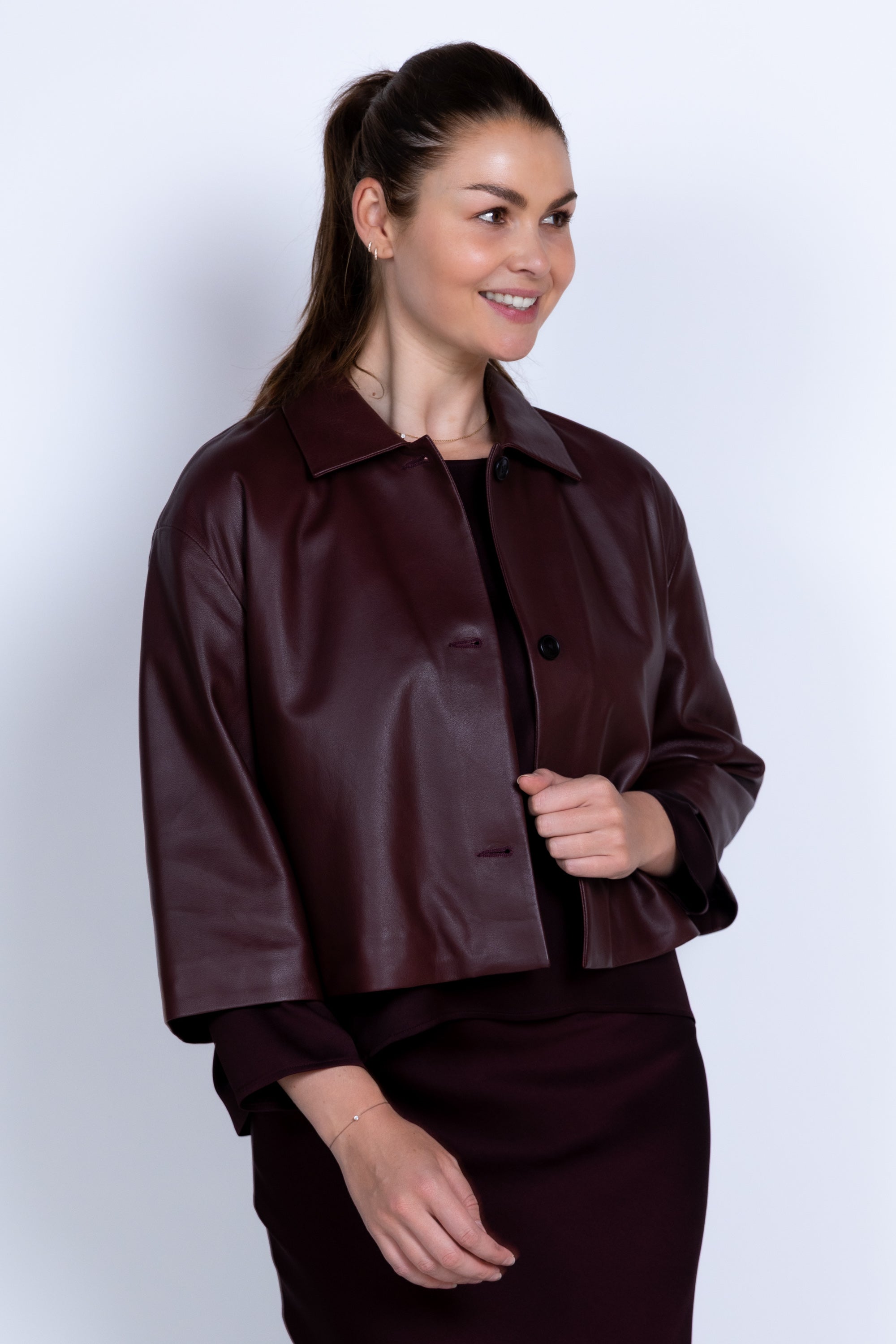 Jasje met knopen - Donkerbordeaux