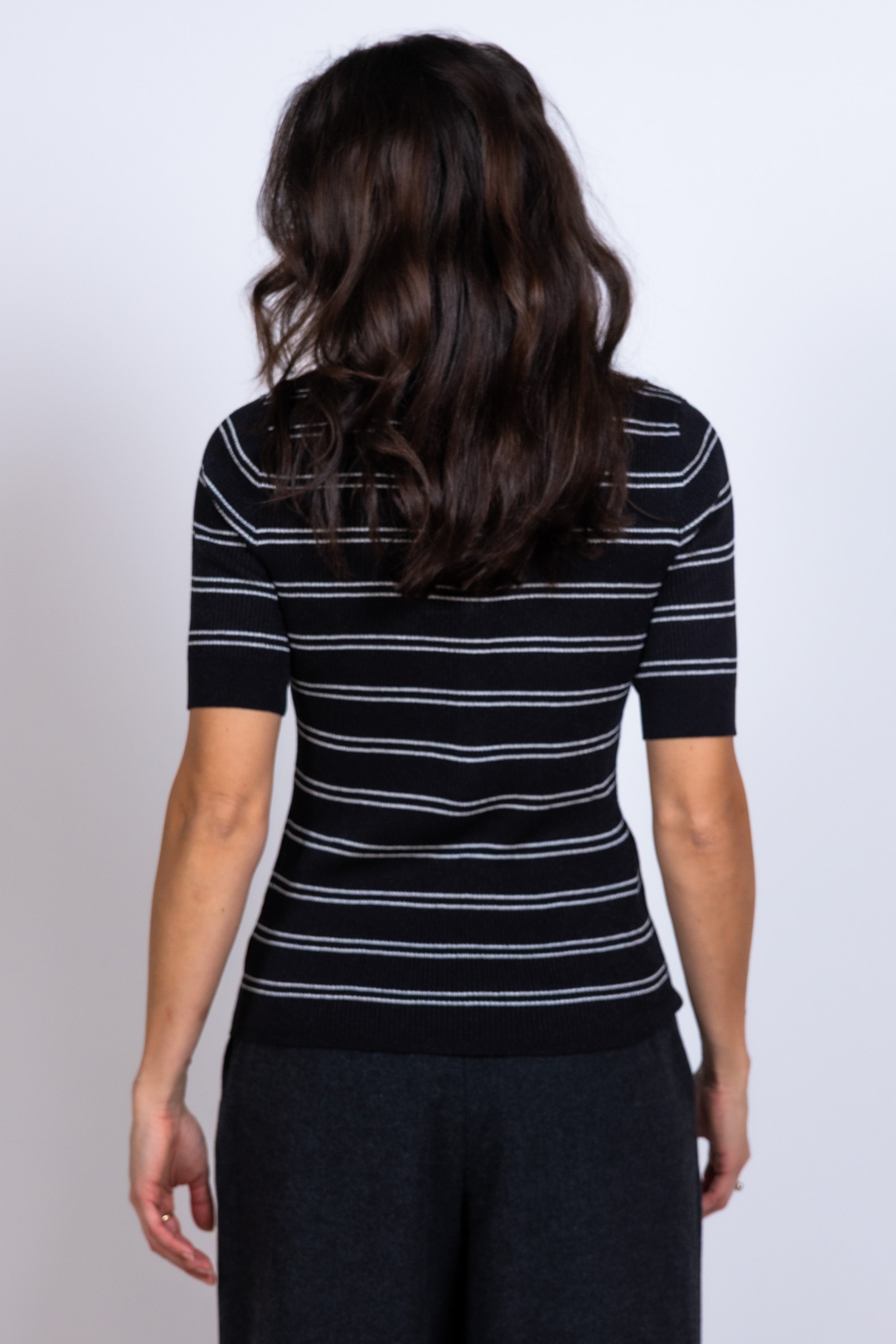 T-shirt met knopen - Zwart