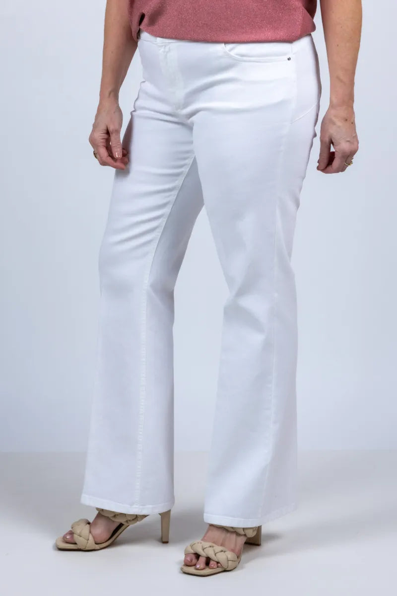 GARDEUR DAMES GARDEUR DAMES ZURI126-670721 GARDEUR DAMES ZURI126-670721 Broek met rechte pijpen - Wit