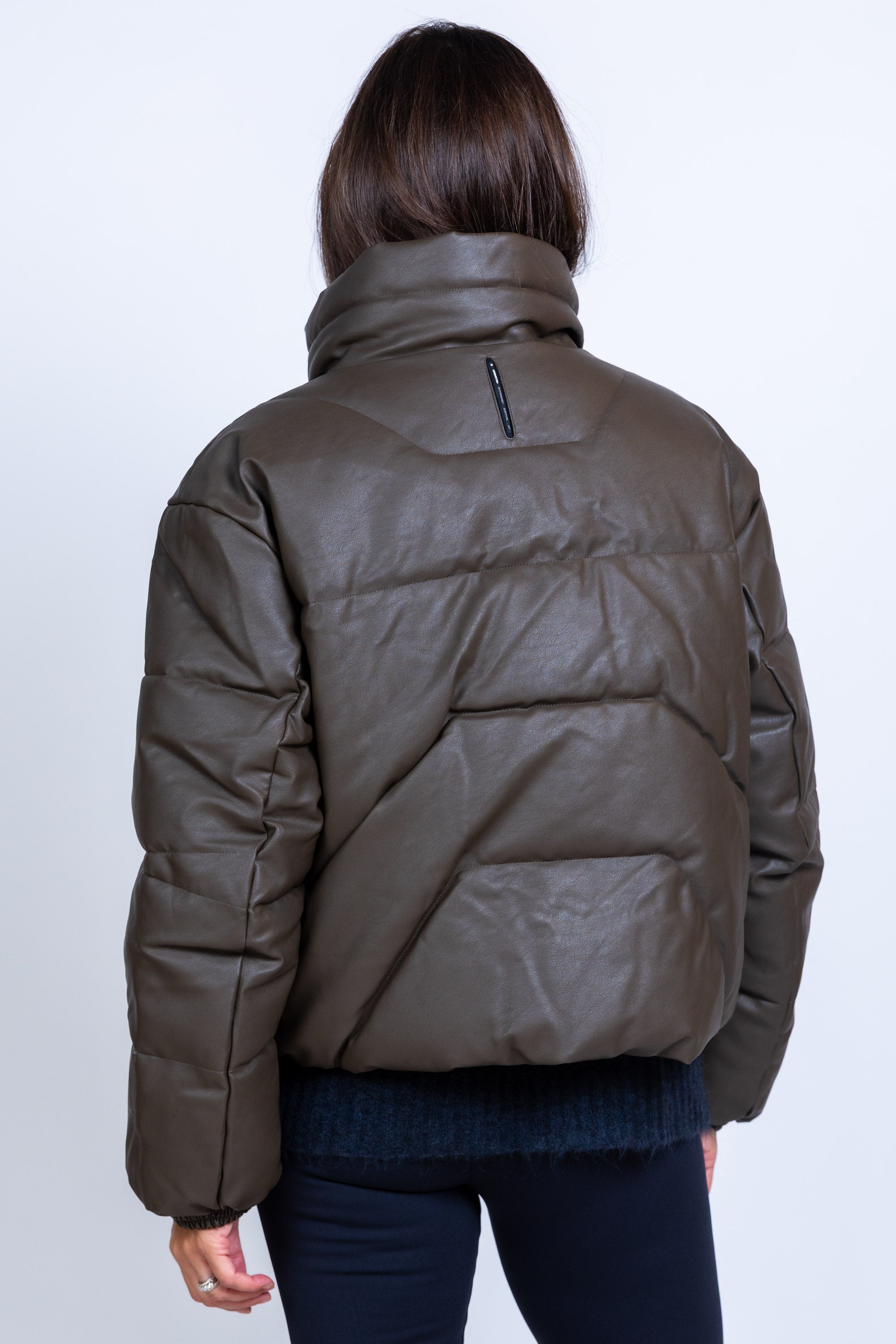Puffer jack - Bruin
