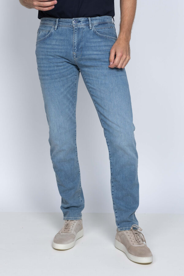 Vanguard jeans