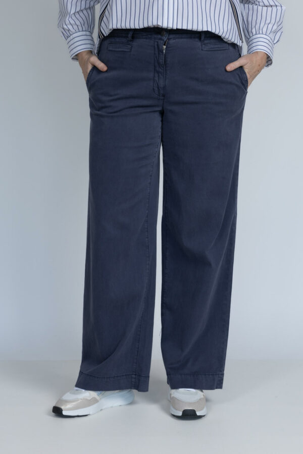 Luisa Cerano pantalon