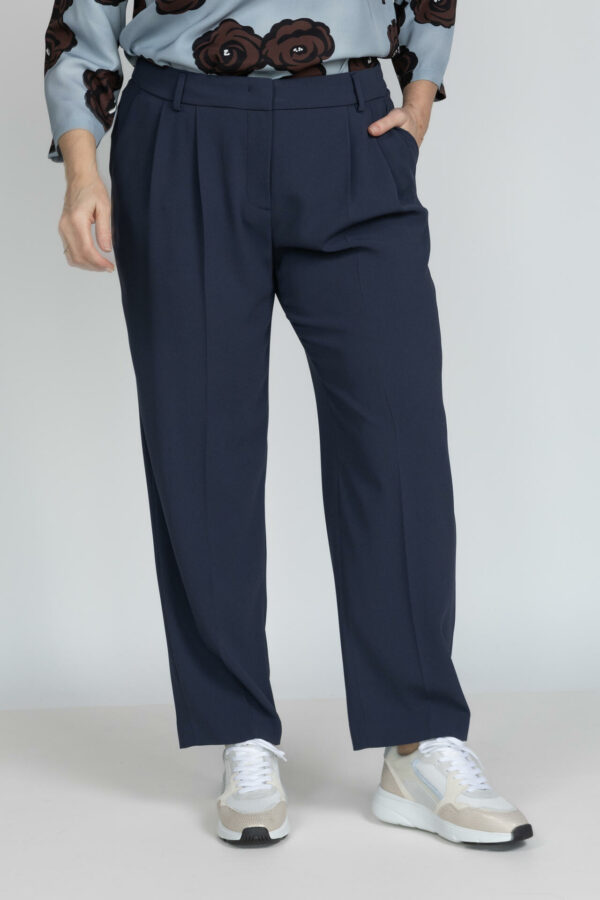 Luisa Cerano pantalon